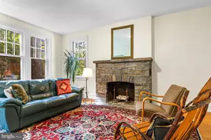 2063 Harts Ln, Conshohocken, PA 19428 - Photo 8