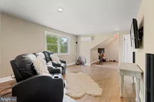 560 Indian Creek Rd, Telford, PA 18969 - Photo 8