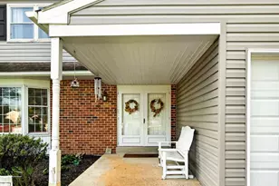 63 Lark Ln, Gilbertsville, PA 19525 - Photo 2
