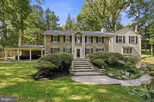 734 Braeburn Ln, Penn Valley, PA 19072 - Photo 2