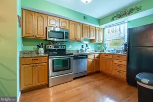 8 Cromwell Dr, Blue Bell, PA 19422 - Photo 4