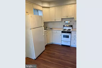 323-325 Haverford Avenue #A5, Narberth, PA 19072 - Photo 2