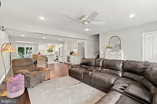1312 Bradford Rd, Oreland, PA 19075 - Photo 4