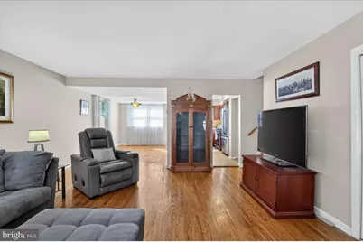 506 Inman Terrace, Willow Grove, PA 19090 - Photo 4