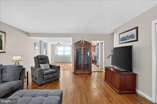 506 Inman Terrace, Willow Grove, PA 19090 - Photo 4