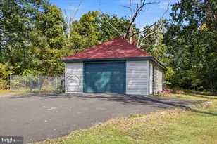 2070 Hendricks Station Rd, Harleysville, PA 19438 - Photo 22