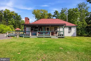 2070 Hendricks Station Rd, Harleysville, PA 19438 - Photo 6
