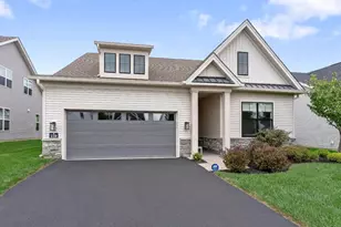 239 Nelson Dr, Horsham Twp, PA 19002 - Photo 4