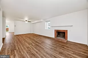 1704 Village Green Dr, Gilbertsville, PA 19525 - Photo 4