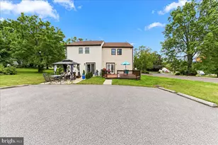 102 Walnut Ridge Est, Pottstown, PA 19464 - Photo 2