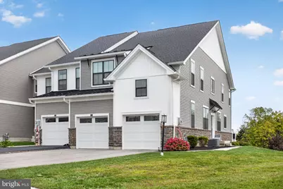 25 Tamarack Circle, Norristown, PA 19403 - Photo 2