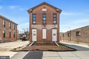424 Chestnut St, Pottstown, PA 19464 - Photo 1
