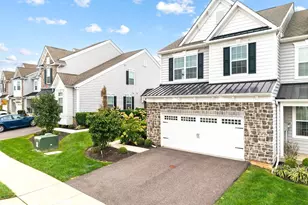 105 Woodwinds Dr, Collegeville, PA 19426 - Photo 2