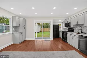 198 Oxford Cir, West Norriton, PA 19403 - Photo 10