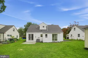 198 Oxford Cir, West Norriton, PA 19403 - Photo 6