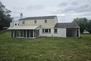 11 Azalea Cir, Lafayette Hill, PA 19444 - Photo 2