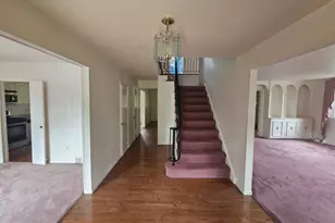11 Azalea Cir, Lafayette Hill, PA 19444 - Photo 4