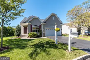 745 Crestview Blvd, Collegeville, PA 19426 - Photo 2