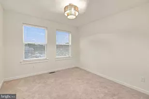919 Riverplace Dr, Conshohocken, PA 19428 - Photo 8