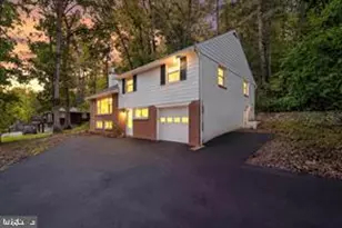 156 Gypsy Ln, King of Prussia, PA 19406 - Photo 2