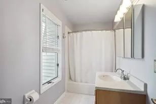 212 Maple St, Conshohocken, PA 19428 - Photo 10