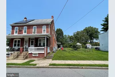 317 W Race Street, Stowe, PA 19464 - Photo 2