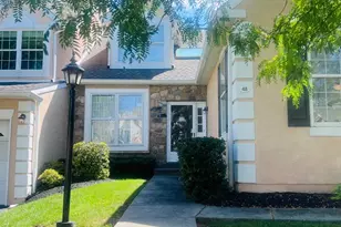 48 Wheatsheaf Ln, Norristown, PA 19403 - Photo 2