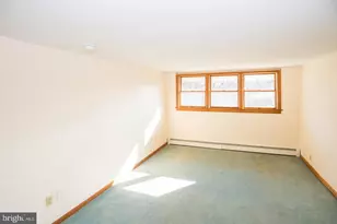 182 Level Rd, Collegeville, PA 19426 - Photo 8