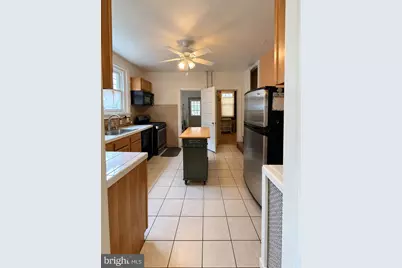 557 Hamilton Street, Norristown, PA 19401 - Photo 8