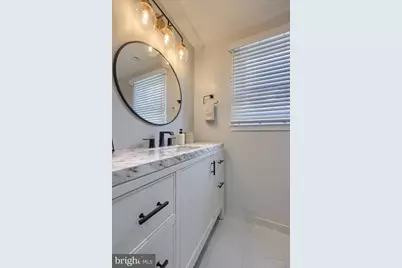 345 E 11th Avenue, Conshohocken, PA 19428 - Photo 32