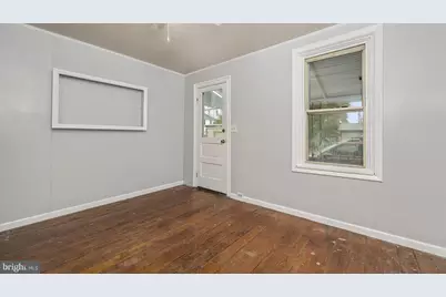 11 S Plum Street, Pottstown, PA 19464 - Photo 6