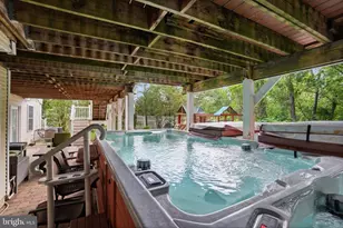 2780 Honeysuckle Ln, Huntingdon Valley, PA 19006 - Photo 18