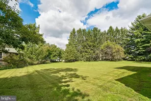 109 Magnolia Pl, North Wales, PA 19454 - Photo 2
