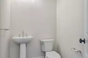 1004 Pecan Dr, Lansdale, PA 19446 - Photo 8