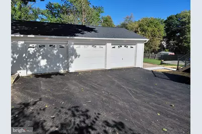 75 W Mount Kirk Avenue, Eagleville, PA 19403 - Photo 14