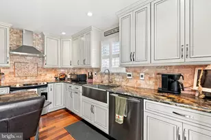137 E 11th St, Pennsburg, PA 18073 - Photo 14