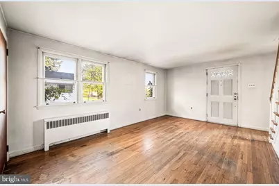 3 Elm Avenue, Norristown, PA 19403 - Photo 2