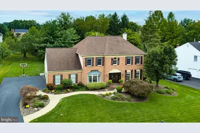 708 Castlewood Drive, Dresher, PA 19025 - Photo 2