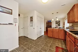 720 Montgomery Ave, Pennsburg, PA 18073 - Photo 12