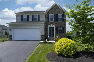 113 Dove Dr, Gilbertsville, PA 19525 - Photo 1