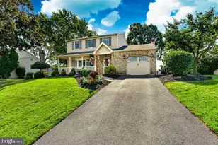 222 Horseshoe Rd, Norristown, PA 19403 - Photo 2