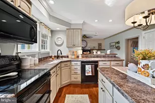 222 Horseshoe Rd, Norristown, PA 19403 - Photo 16