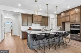 207 River Trail Circle, King of Prussia, PA 19406 - Photo 2