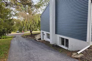 1117 Grosstown Rd, Pottstown, PA 19464 - Photo 4