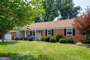 5 Sawtooth Ln, Hatboro, PA 19040 - Photo 2