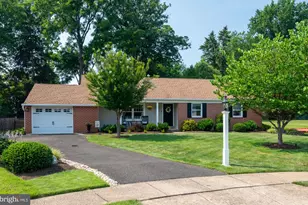 5 Sawtooth Ln, Hatboro, PA 19040 - Photo 1