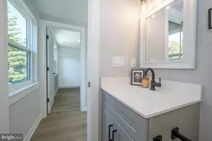 942 Surrey Dr, Blue Bell, PA 19422 - Photo 36