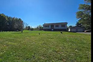 176 Oberholtzer Rd, Gilbertsville, PA 19525 - Photo 2