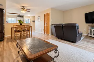 5 Kings Ct, Hatboro, PA 19040 - Photo 4
