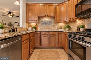 22 Prince Dr, Norristown, PA 19403 - Photo 6